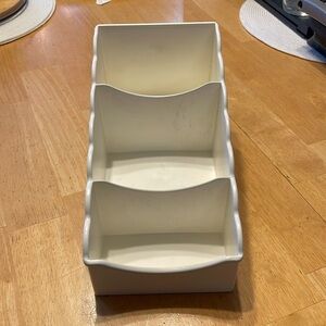 Tupperware packet organizer
